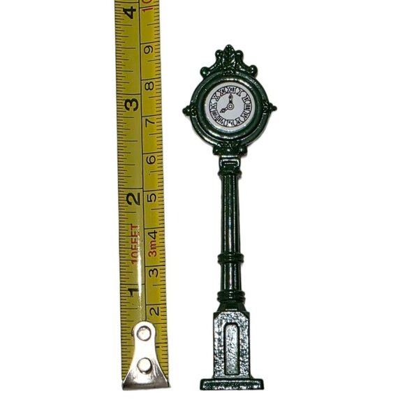 Vintage Green Cast Iron Street Clock Tower Christmas Village Accessory Holiday - Picture 3 of 7